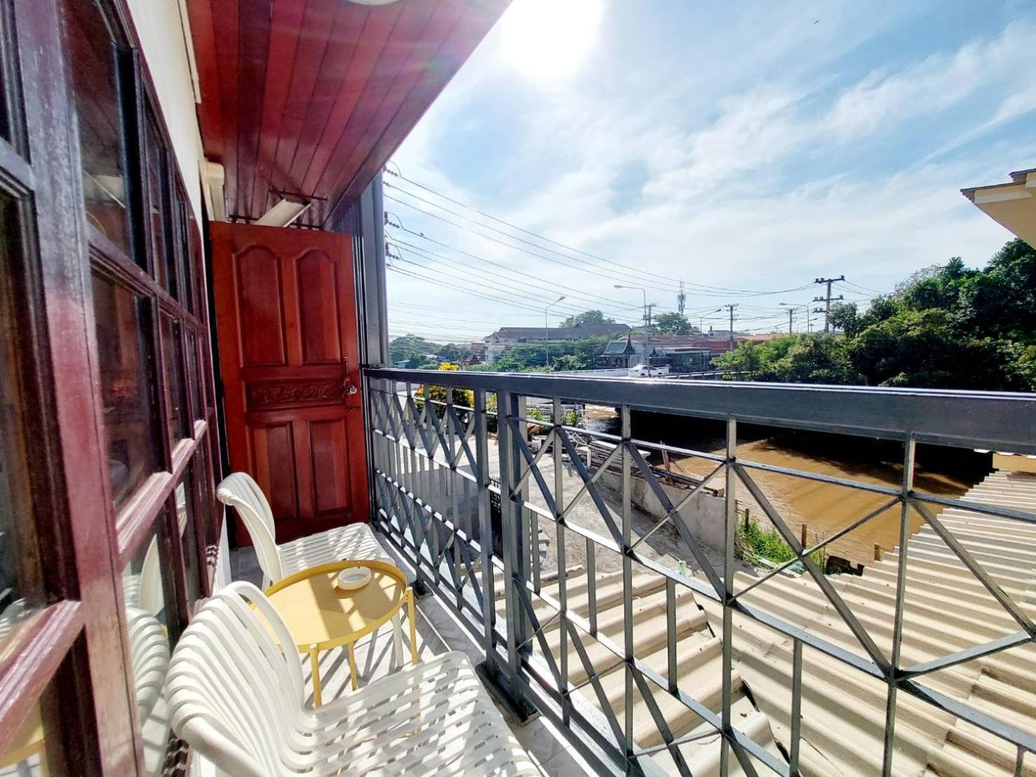 Hostel Hello Sunshine Phra Nakhon Si Ayutthaya Zewnętrze zdjęcie