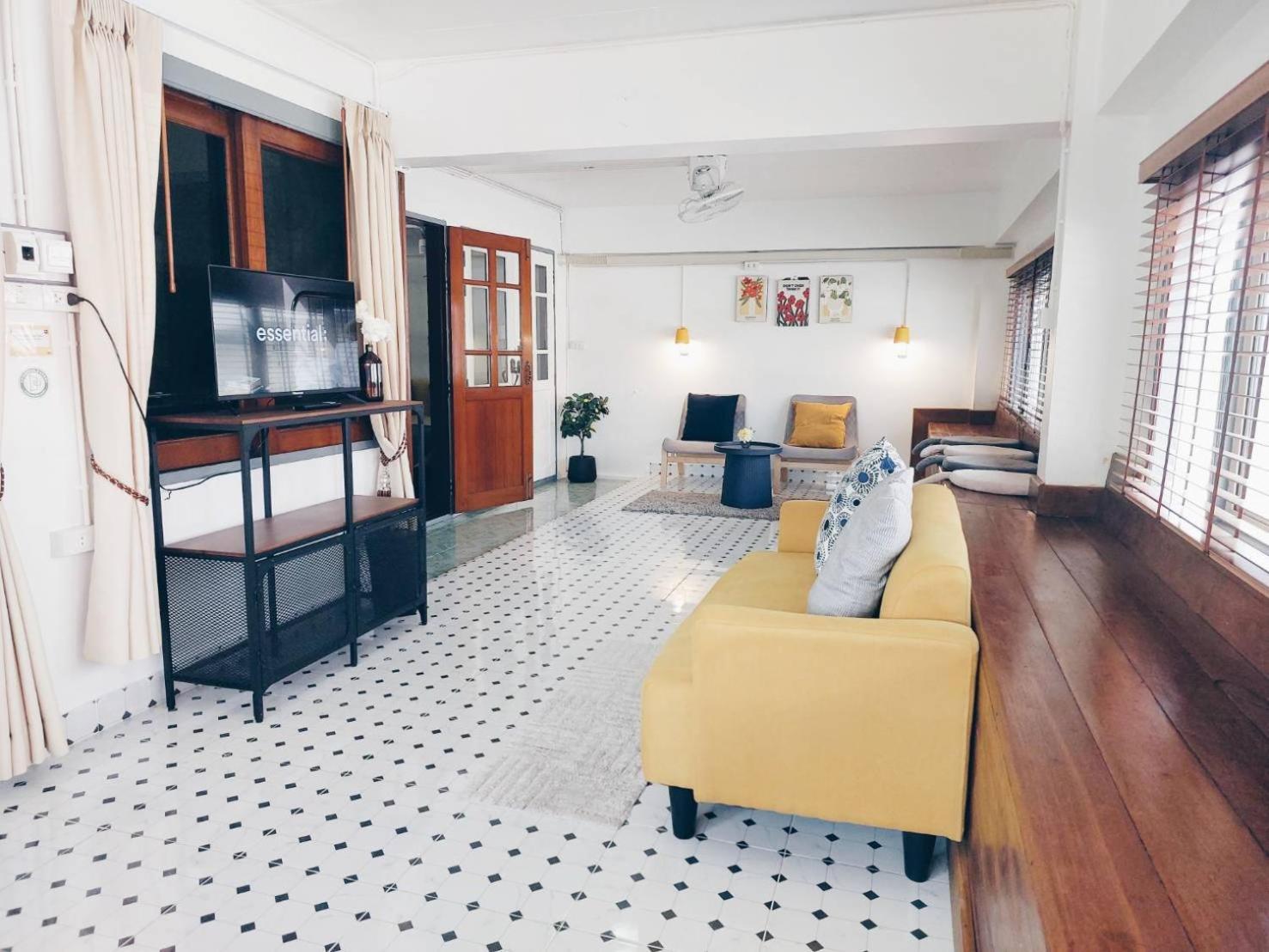 Hostel Hello Sunshine Phra Nakhon Si Ayutthaya Zewnętrze zdjęcie