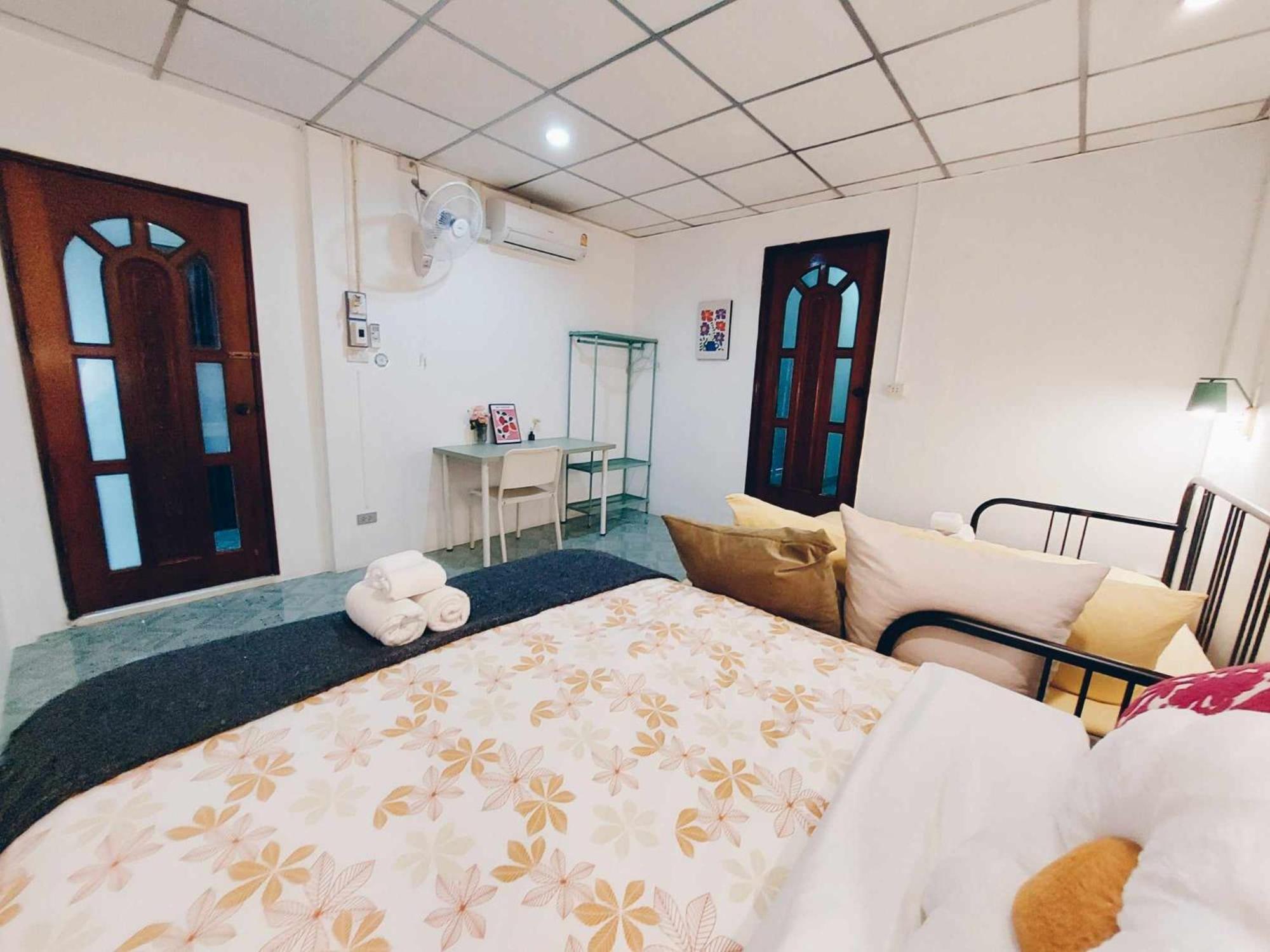 Hostel Hello Sunshine Phra Nakhon Si Ayutthaya Zewnętrze zdjęcie