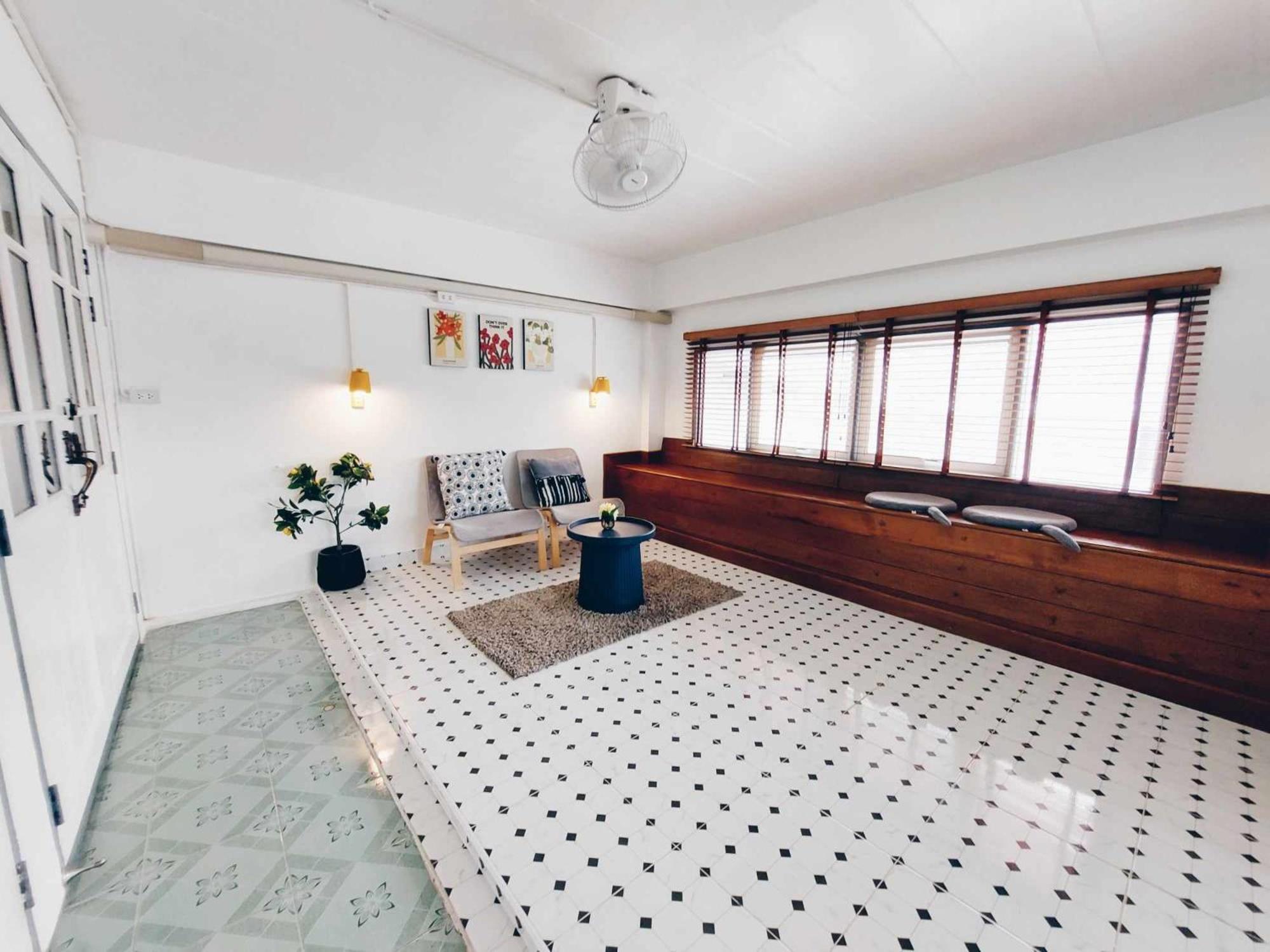 Hostel Hello Sunshine Phra Nakhon Si Ayutthaya Zewnętrze zdjęcie