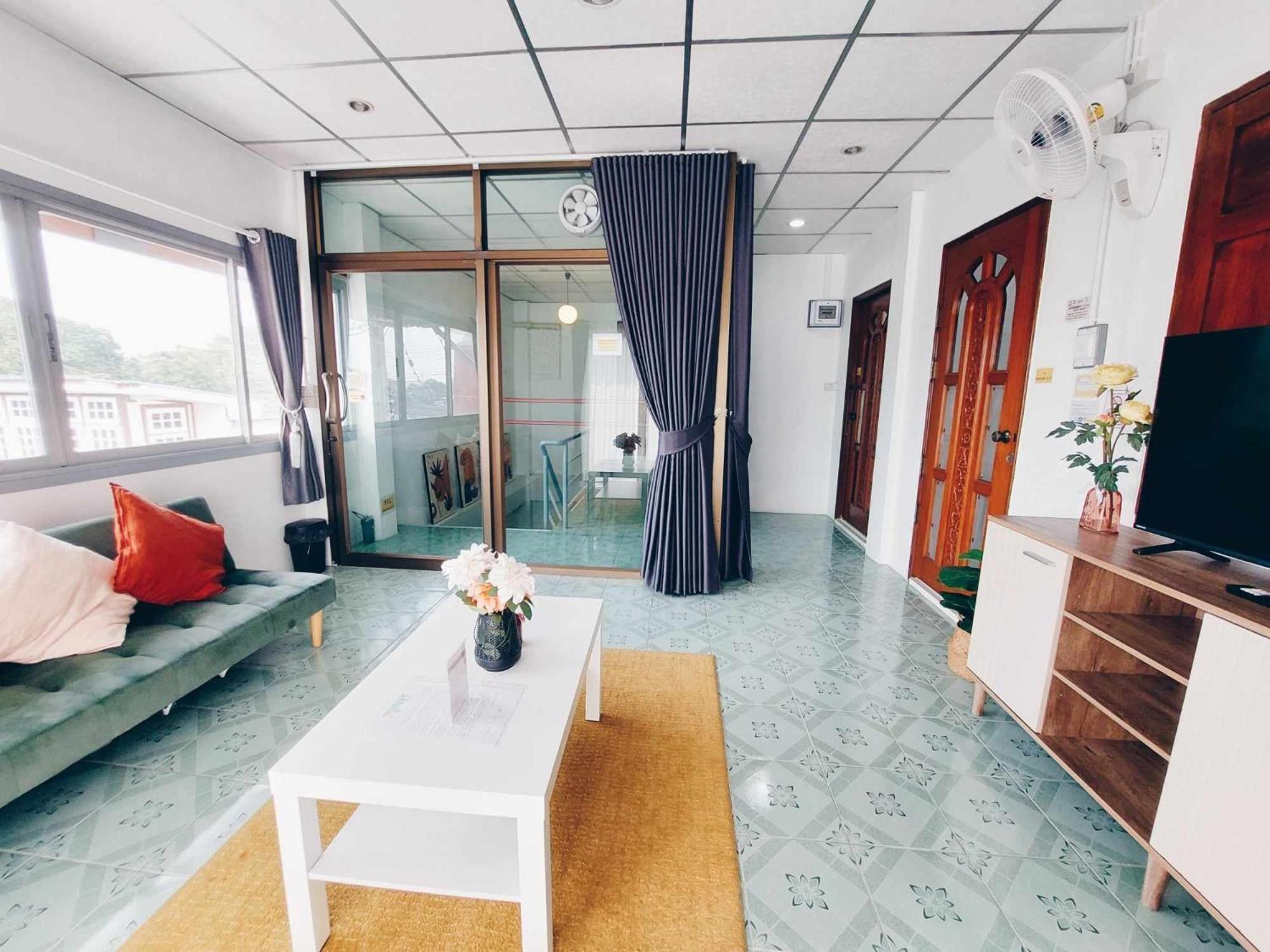 Hostel Hello Sunshine Phra Nakhon Si Ayutthaya Zewnętrze zdjęcie