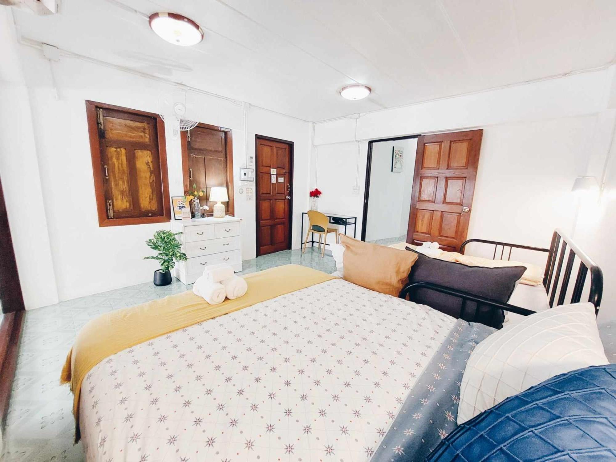 Hostel Hello Sunshine Phra Nakhon Si Ayutthaya Zewnętrze zdjęcie