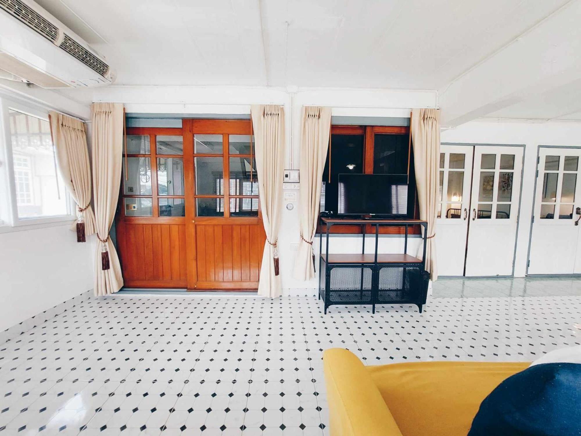 Hostel Hello Sunshine Phra Nakhon Si Ayutthaya Zewnętrze zdjęcie