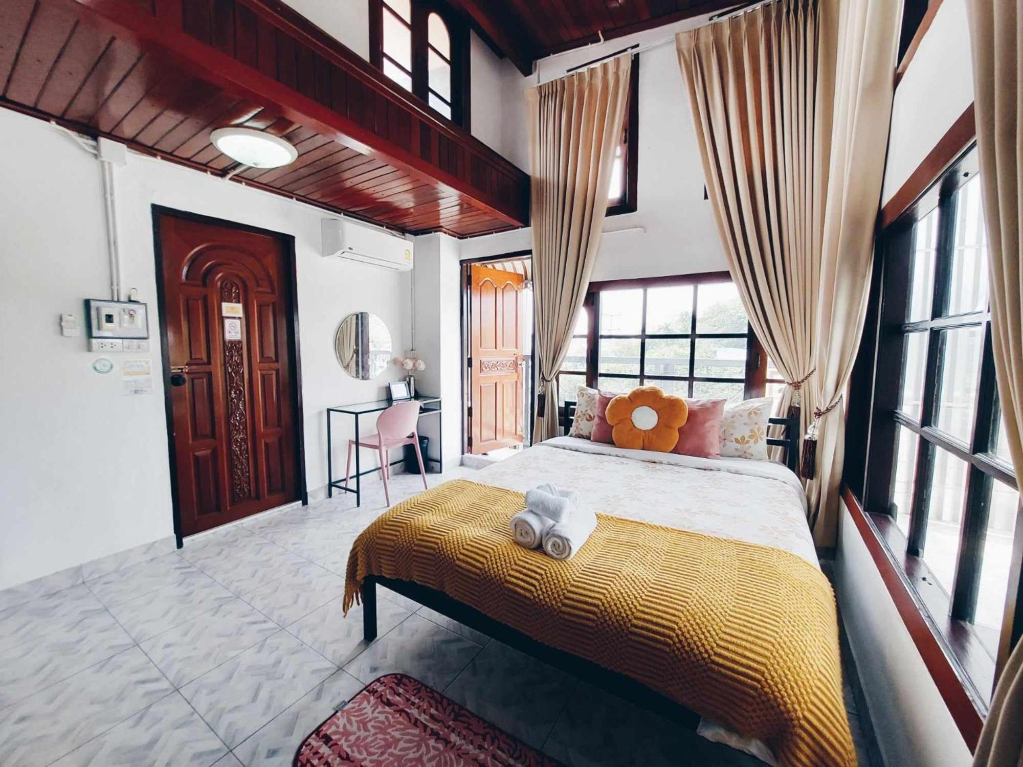 Hostel Hello Sunshine Phra Nakhon Si Ayutthaya Zewnętrze zdjęcie