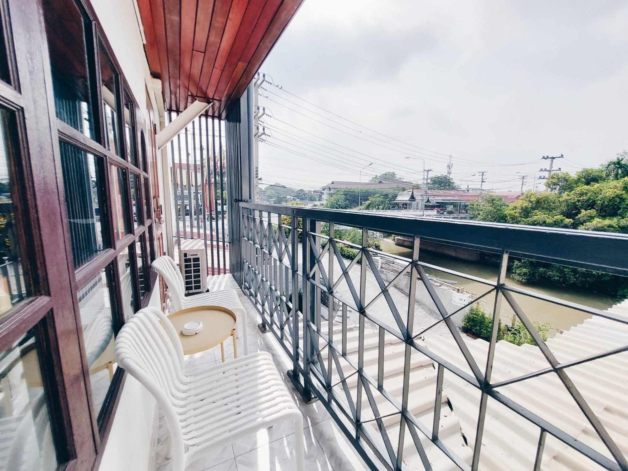 Hostel Hello Sunshine Phra Nakhon Si Ayutthaya Zewnętrze zdjęcie