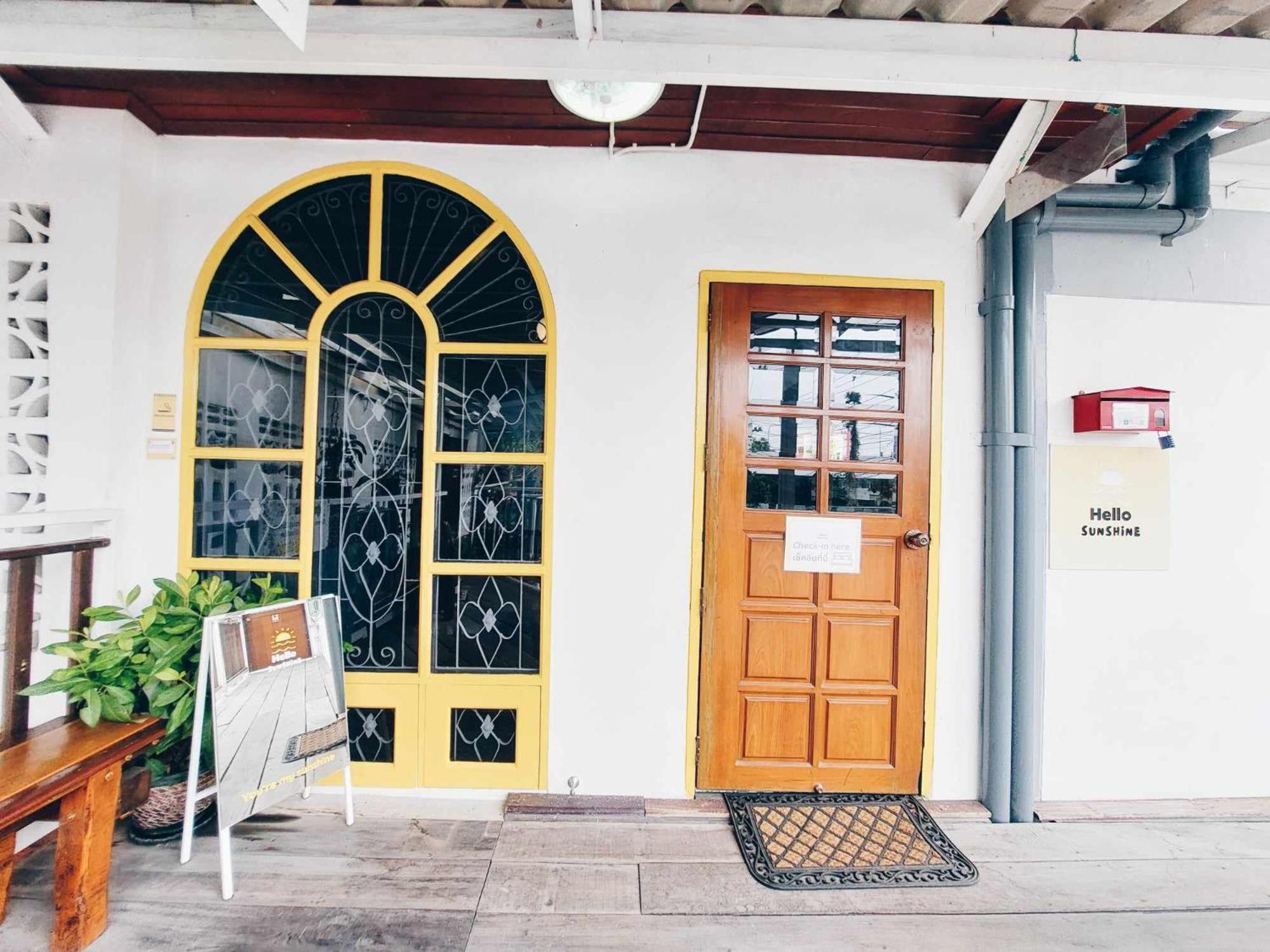 Hostel Hello Sunshine Phra Nakhon Si Ayutthaya Zewnętrze zdjęcie