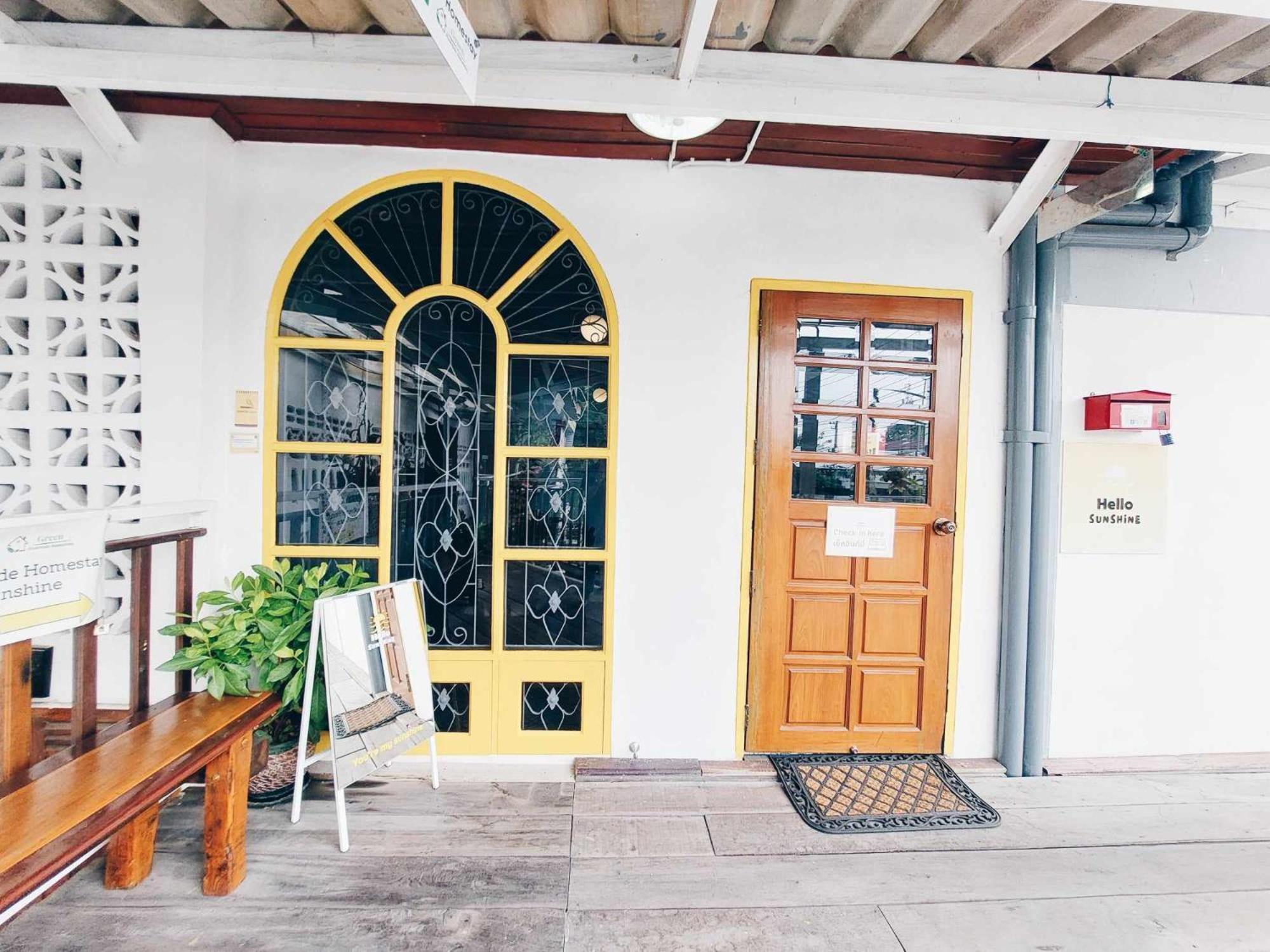 Hostel Hello Sunshine Phra Nakhon Si Ayutthaya Zewnętrze zdjęcie