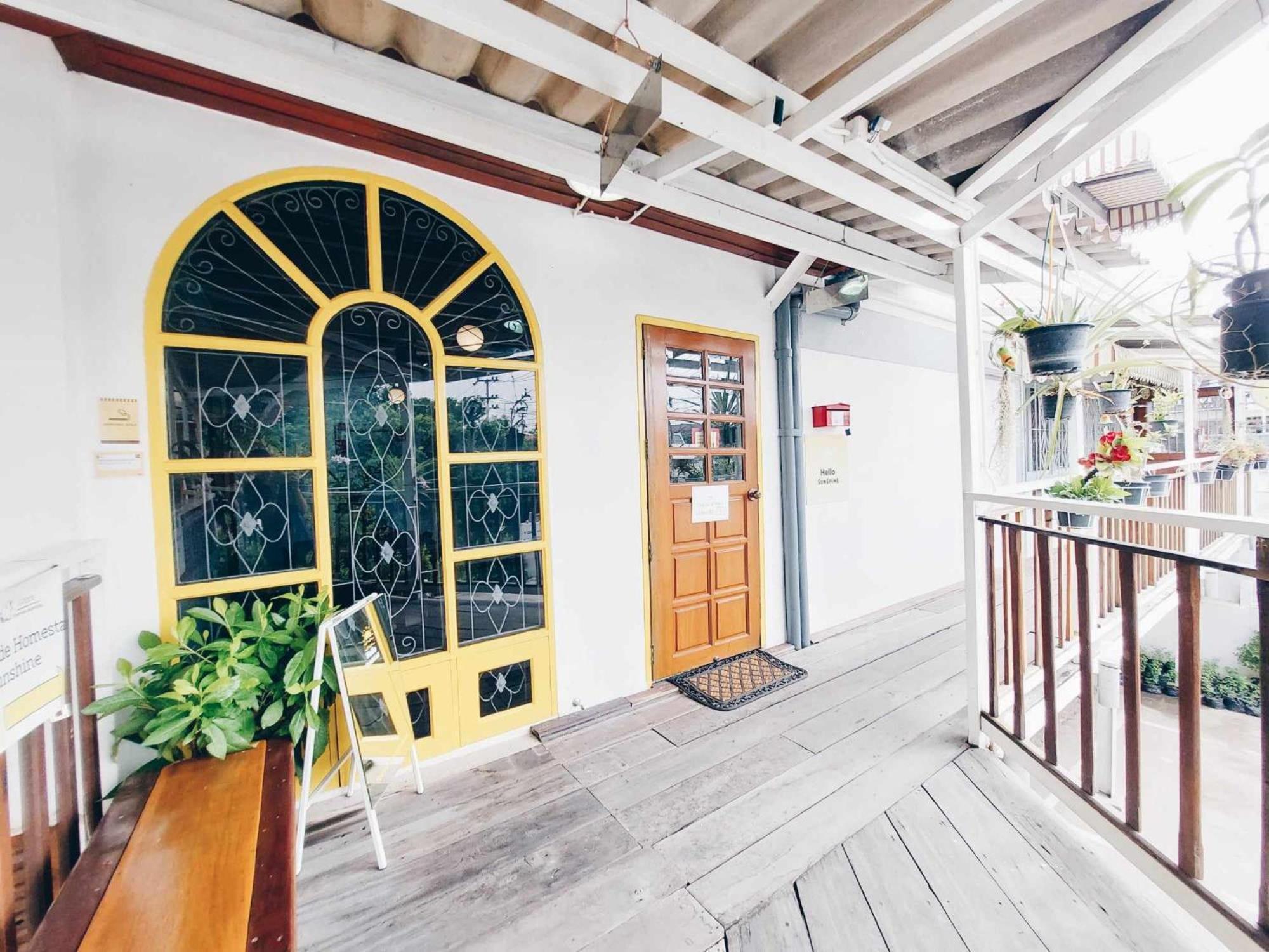 Hostel Hello Sunshine Phra Nakhon Si Ayutthaya Zewnętrze zdjęcie