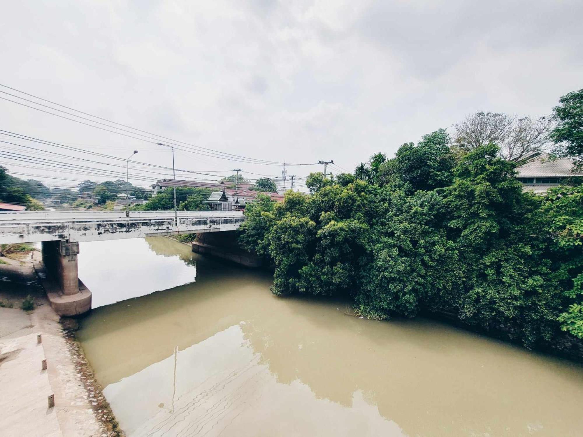 Hostel Hello Sunshine Phra Nakhon Si Ayutthaya Zewnętrze zdjęcie